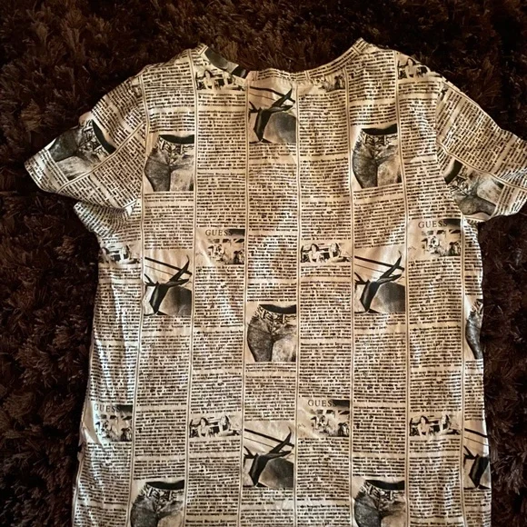 Guess - Picture 3 of 3